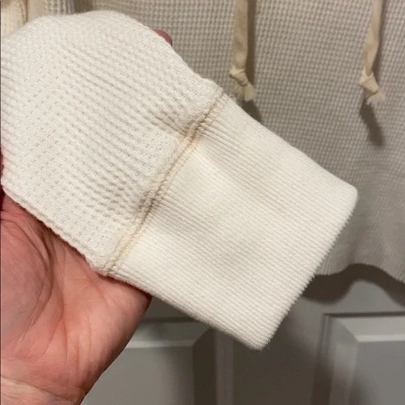 A&F Cream Boxy Lace Up Waffle Thermal Top EUC - Picture 6 of 11
